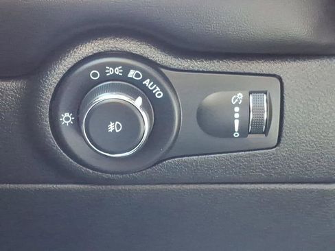 Used 2023 Dodge Durango R/T AWD/4WD image 16