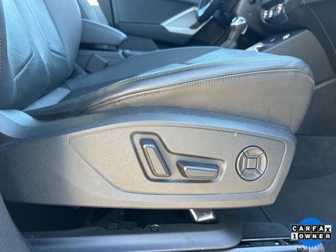 Used 2024 Audi Q3 2.0T Premium image 17