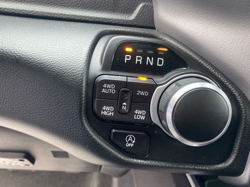 Used 2022 RAM 1500 Big Horn AWD/4WD image 12