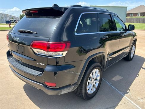 Used 2021 Jeep Grand Cherokee Laredo w/ Security & Convenience Group AWD/4WD image 5