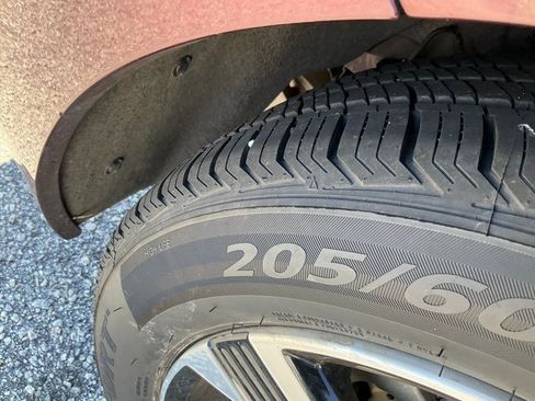 Used 2024 Nissan Sentra SV image 13