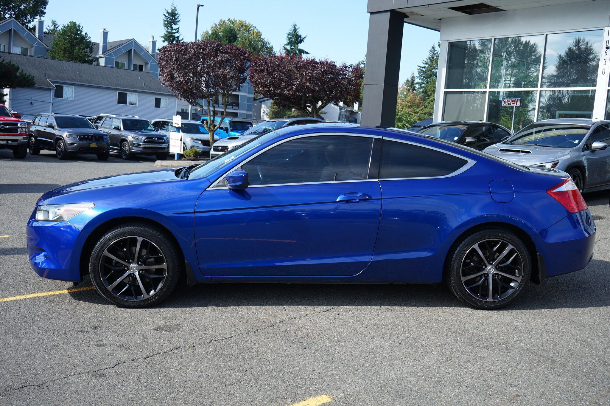 Used 2009 Honda Accord EX image 2