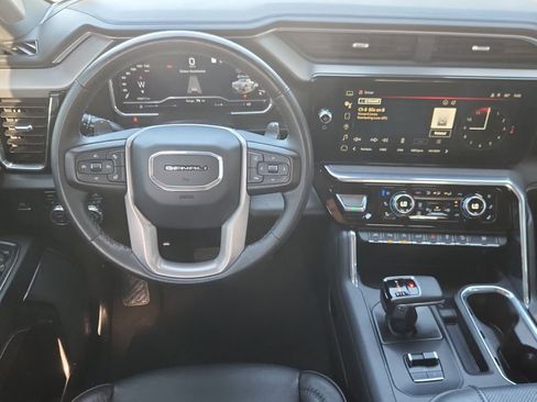 Used 2023 GMC Sierra 1500 Denali w/ Technology Package AWD/4WD image 10