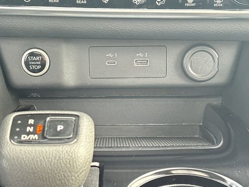 Used 2023 Nissan Rogue SL w/ SL Premium Package image 24