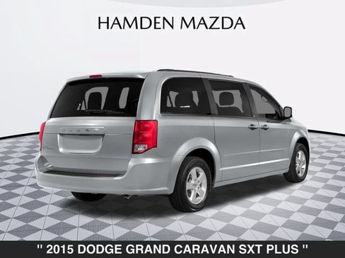 Used 2015 Dodge Grand Caravan SXT FWD image 2