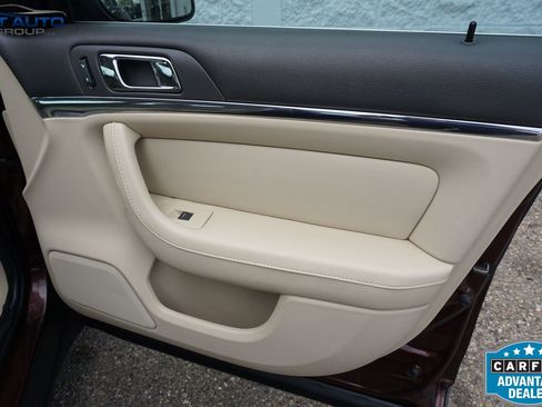 Used 2010 Lincoln MKS AWD image 22