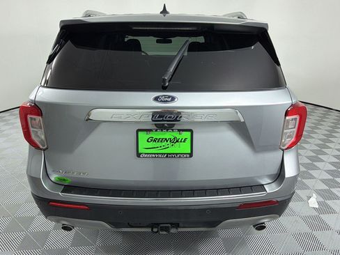 Used 2022 Ford Explorer Limited w/ Equipment Group 301A RWD image 10