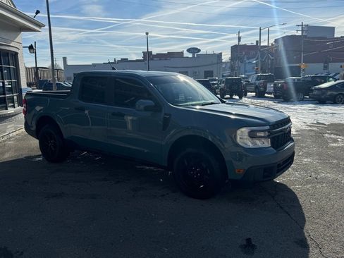 Used 2022 Ford Maverick XLT w/ Equipment Group 300A Standard image 12