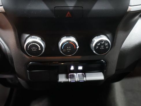 Used 2021 RAM 1500 Big Horn image 27