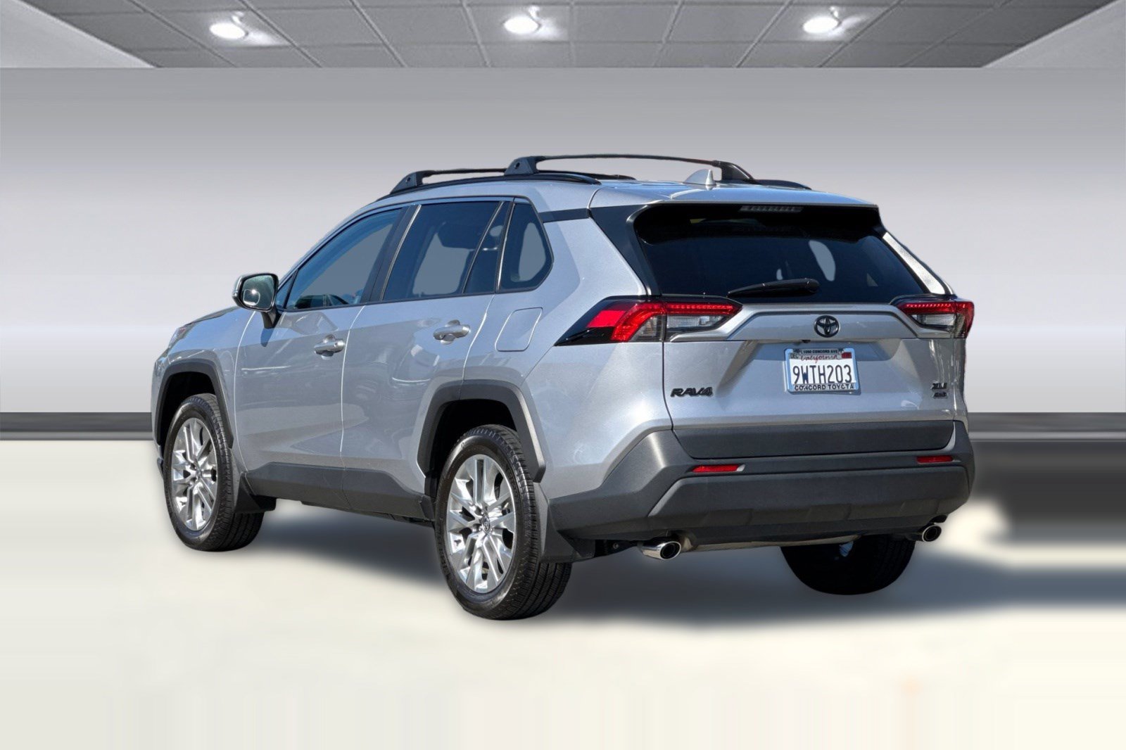 Certified 2025 Toyota RAV4 XLE Premium AWD/4WD image 3