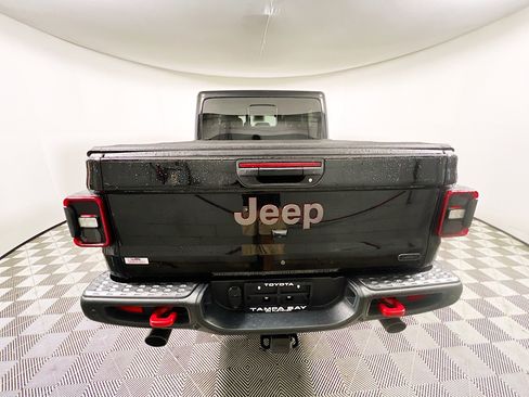 Used 2020 Jeep Gladiator Rubicon image 6