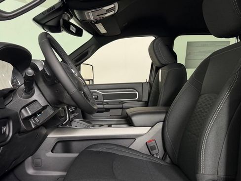 New 2026 RAM 2500 Big Horn AWD/4WD image 11