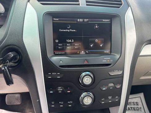 Used 2012 Ford Explorer XLT image 15