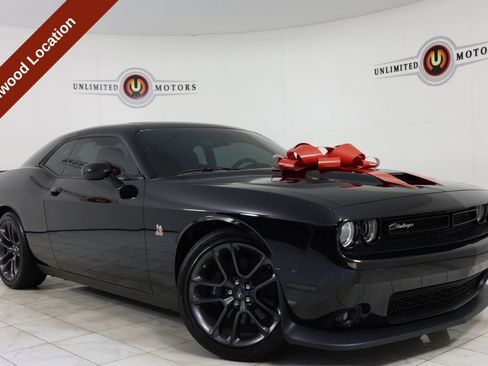 Used 2021 Dodge Challenger R/T Scat Pack RWD image 1