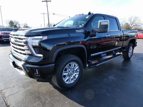 Certified 2024 Chevrolet Silverado 2500 High Country w/ Technology Package image 9