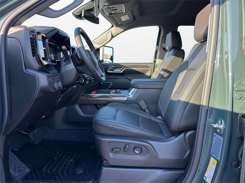 New 2026 Chevrolet Silverado 2500 LT image 9