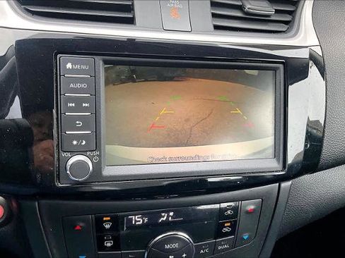 Certified 2019 Nissan Sentra SV image 25