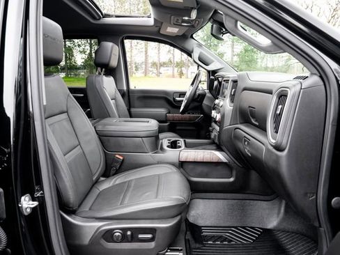 Used 2022 GMC Sierra 3500 Denali image 24