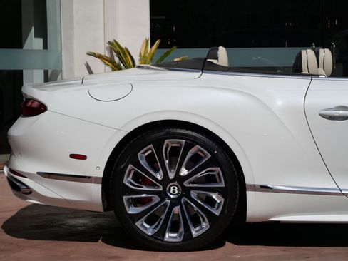 New 2026 Bentley Continental Mulliner image 11