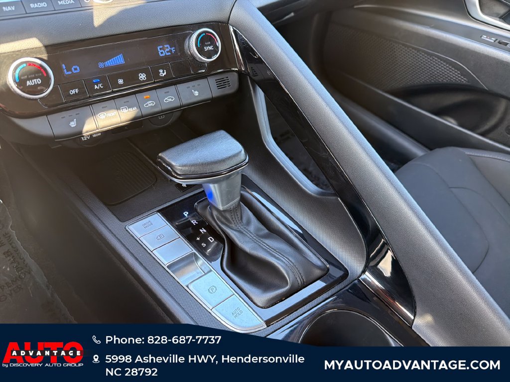 Used 2025 Hyundai Elantra SEL FWD image 22