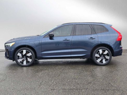 Certified 2023 Volvo XC60 T8 Plus w/ Climate Package image 6