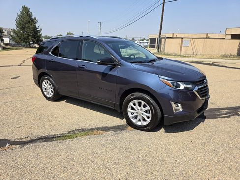 Used 2018 Chevrolet Equinox LT w/ Sun & Infotainment Package AWD/4WD image 10