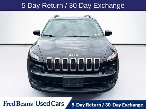 Used 2015 Jeep Cherokee Latitude w/ Comfort/Convenience Group AWD/4WD image 2