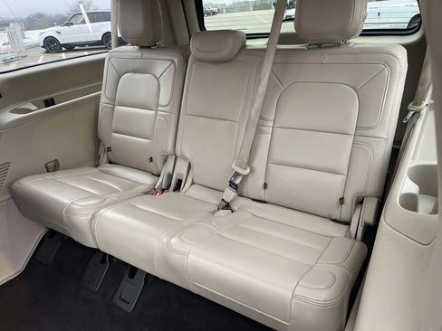 Used 2021 Lincoln Navigator L Reserve w/ Luxury Package image 23