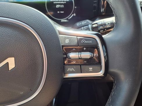 Certified 2023 Kia Sorento SX AWD/4WD image 21