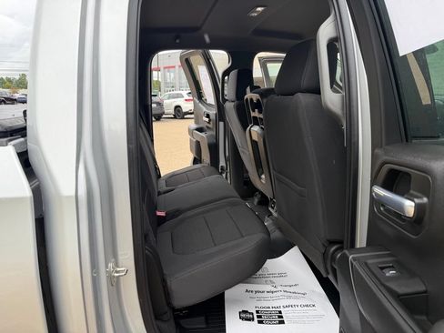 Used 2021 Chevrolet Silverado 1500 LT AWD/4WD image 28