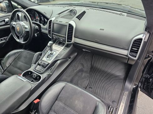 Used 2013 Porsche Cayenne GTS AWD/4WD image 11