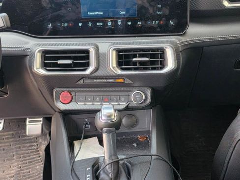 Used 2025 Ford Mustang Premium RWD image 9