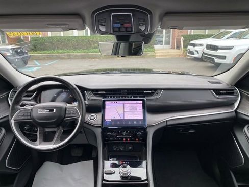 Certified 2021 Jeep Grand Cherokee L Limited w/ Luxury Tech Group II image 34