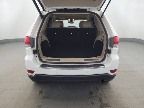 Used 2019 Jeep Grand Cherokee Limited AWD/4WD image 29