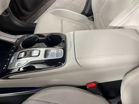 Used 2023 Hyundai Tucson Limited w/ Cargo Package image 31