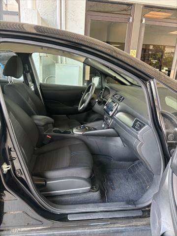 Used 2025 Nissan Leaf S FWD image 9