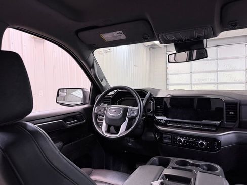 Used 2026 GMC Sierra 1500 SLT AWD/4WD image 27