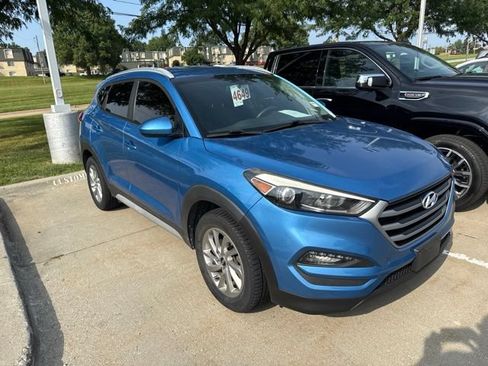 Used 2017 Hyundai Tucson SE w/ SE Popular Package 02 FWD image 8