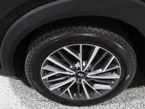 Used 2021 Hyundai Tucson Limited image 11