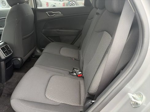 Used 2023 Kia Sportage LX FWD image 29