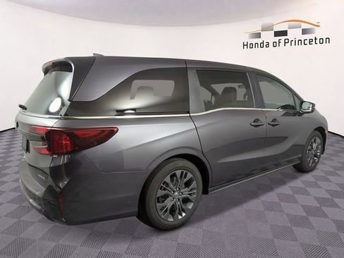 New 2026 Honda Odyssey Touring image 2