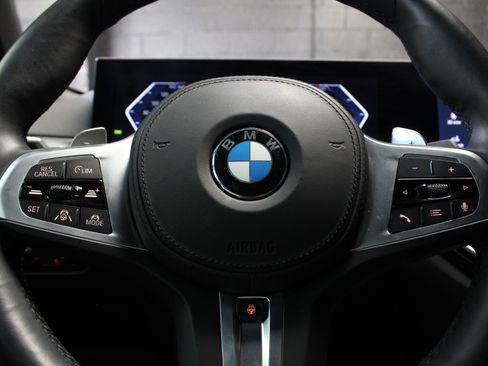 Used 2024 BMW M440i Convertible RWD image 40
