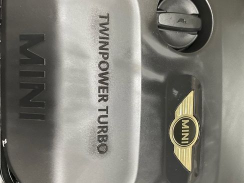 Used 2017 MINI Cooper S w/ Premium Package image 40