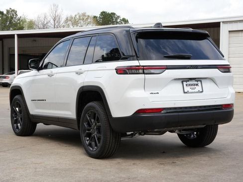 New 2025 Jeep Grand Cherokee Limited image 3
