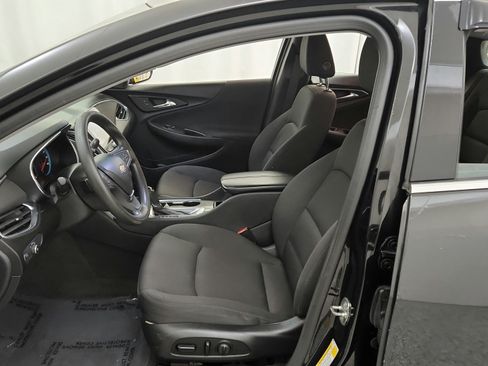Used 2020 Chevrolet Malibu LT FWD image 18