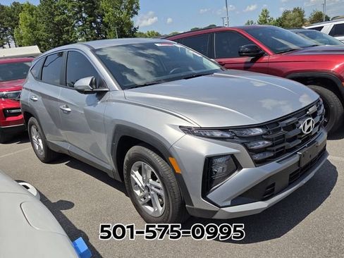 Used 2026 Hyundai Tucson SE FWD image 3