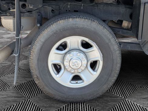 Used 2023 RAM 2500 Tradesman AWD/4WD image 9