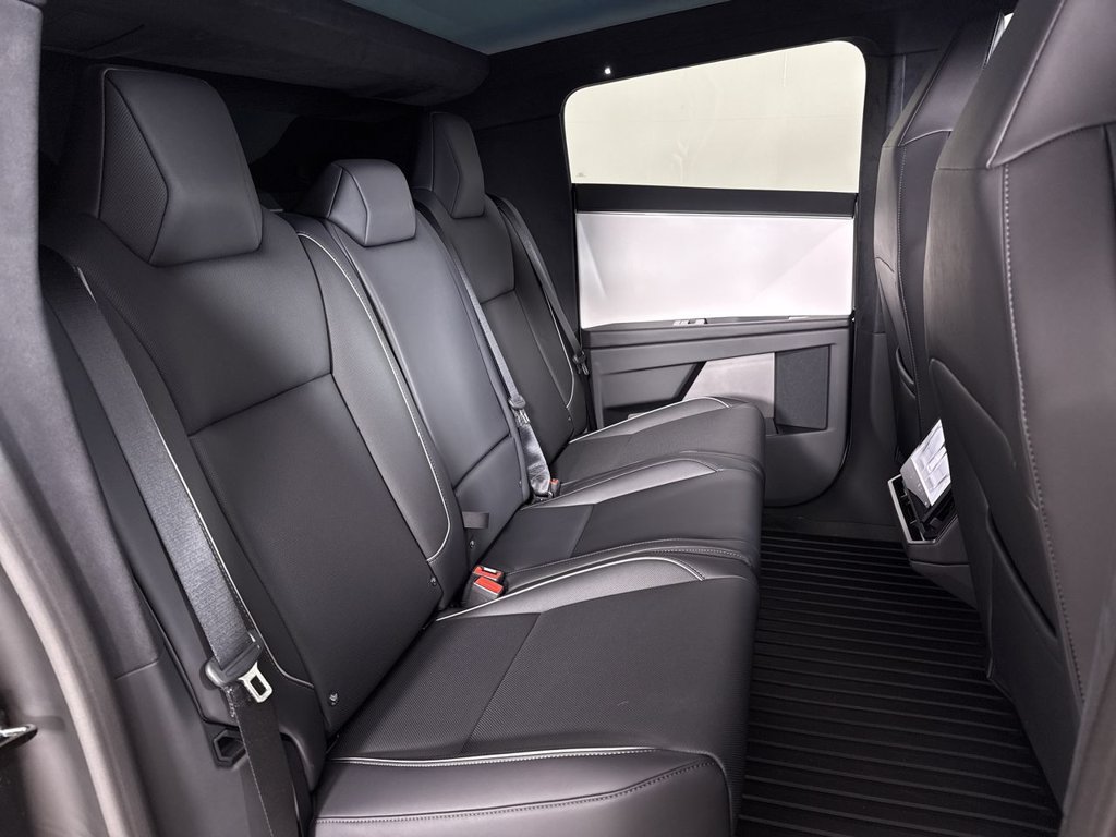 Used 2024 Tesla Cybertruck AWD Crew Cab image 23
