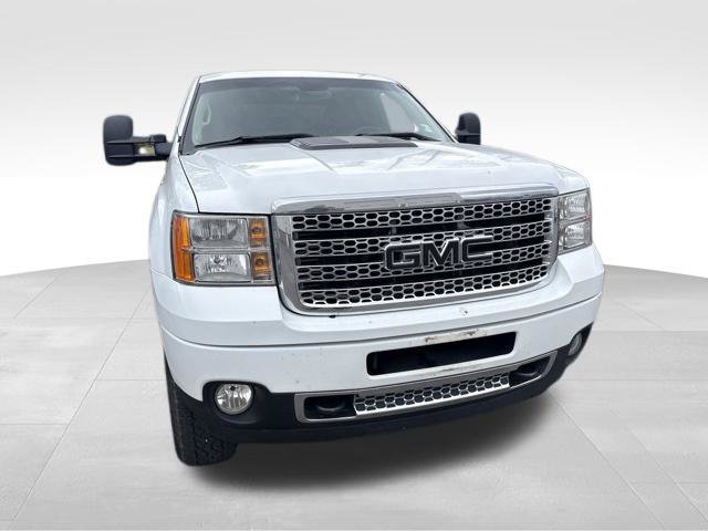 Used 2014 GMC Sierra 2500 Denali AWD/4WD image 16