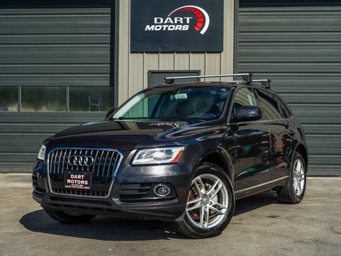 Used 2017 Audi Q5 2.0T Premium Plus w/ Technology Package AWD/4WD image 3